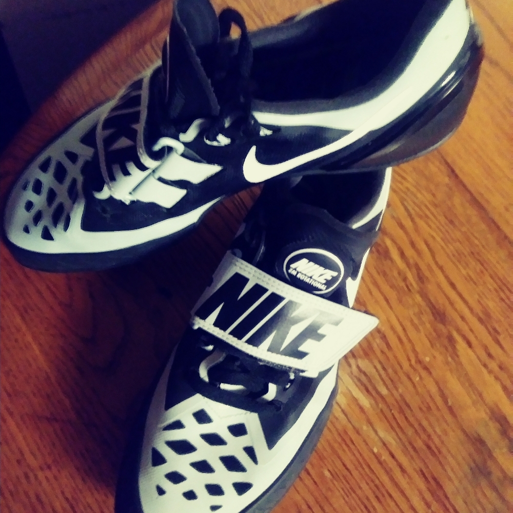 NIKE ZM ROTATIONAL size 7.5 fashion sneaker shoe